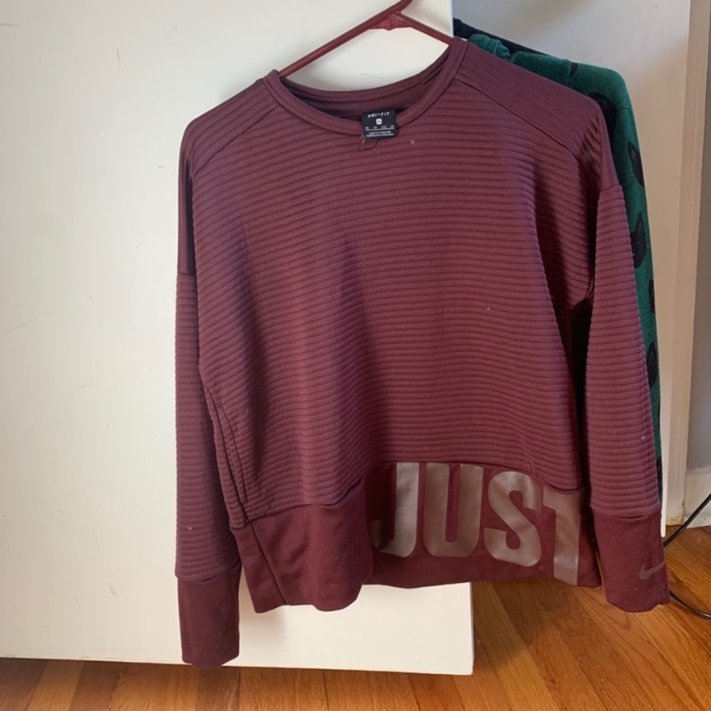 Nike dri fit sweatshirt xs